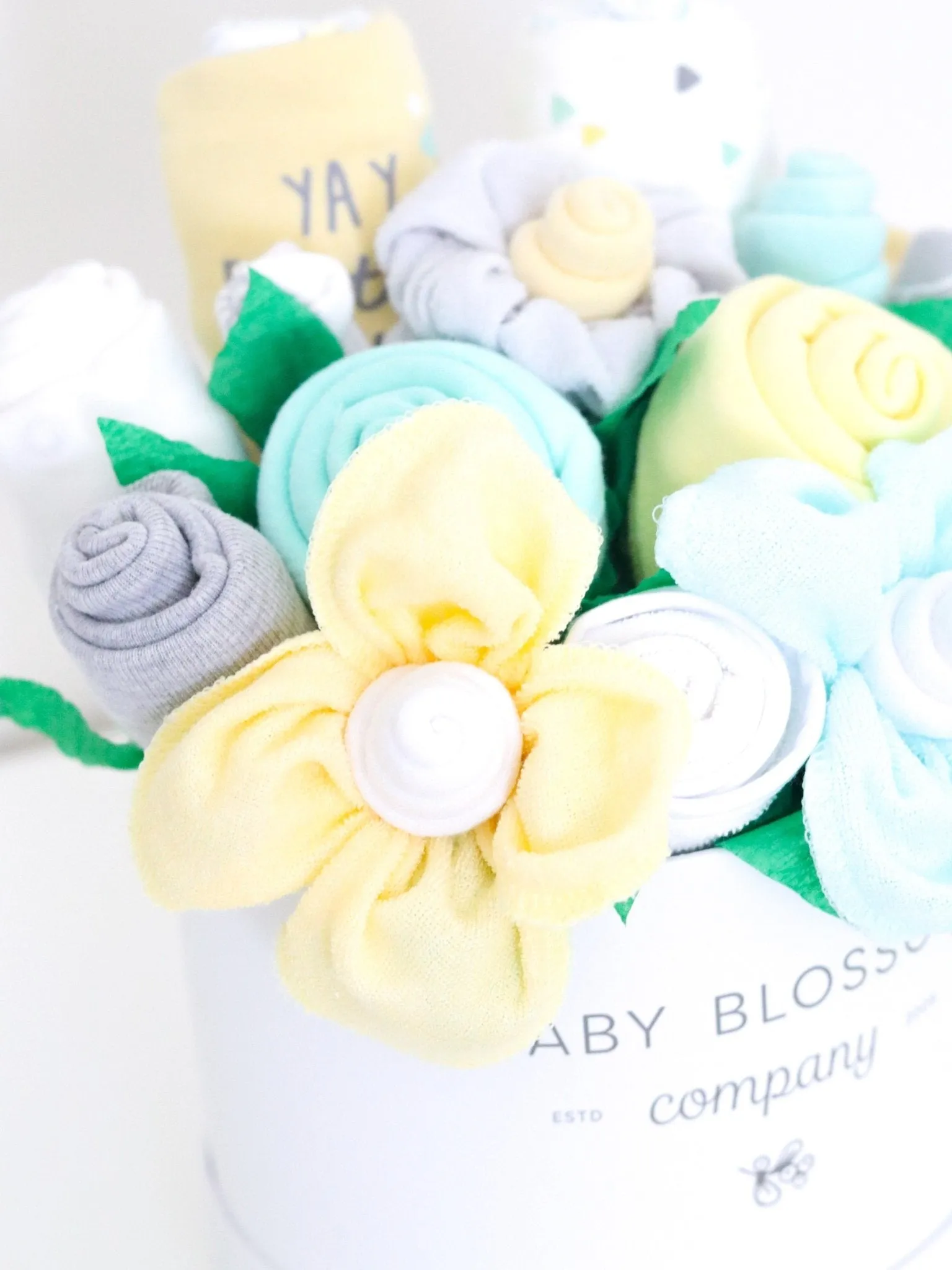 Baby Blossom Company Neutral Hatbox Bouquet - Deluxe