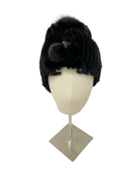 KNITTED MINK BEANIE BLACK WITH TUNNEL