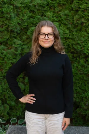Ladies Cashmere Sweater: Turtleneck Black