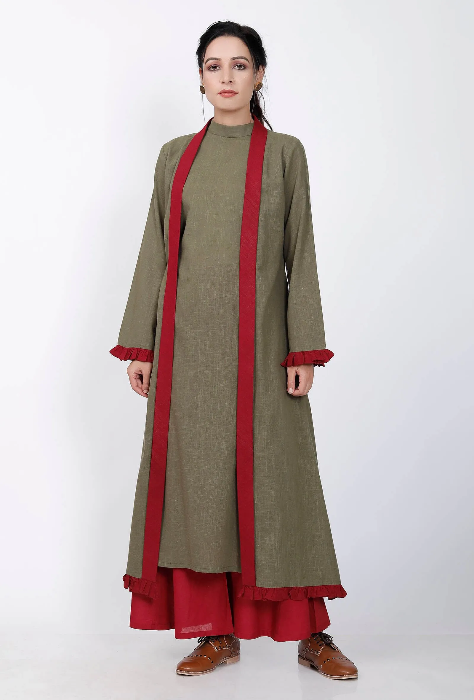 Set of 3: Mehandi Green Halter Neck Kurta with Maroon Pallazo and Stole