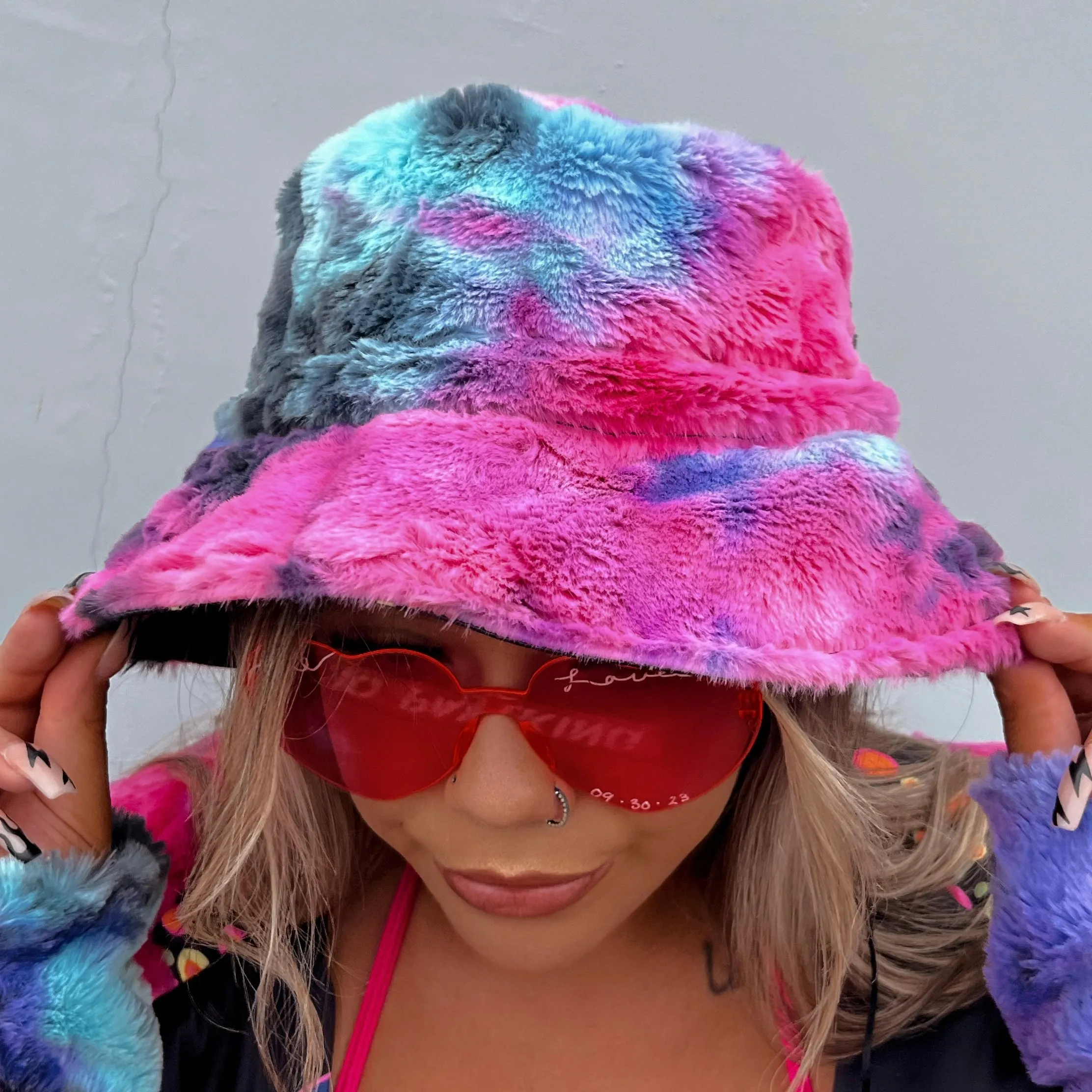 Wolf Reversible Bucket Hat